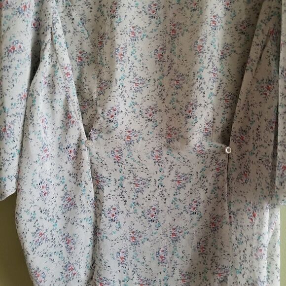 Urban Behavior Blouse  NWT.  SZ 7.  A-29. A2920 - Picture 5 of 7